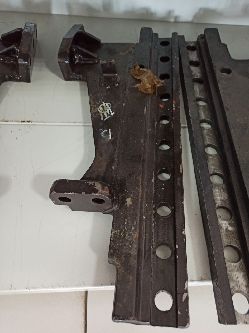 Боковина правая сварн. 1322-2707060-Б — 1